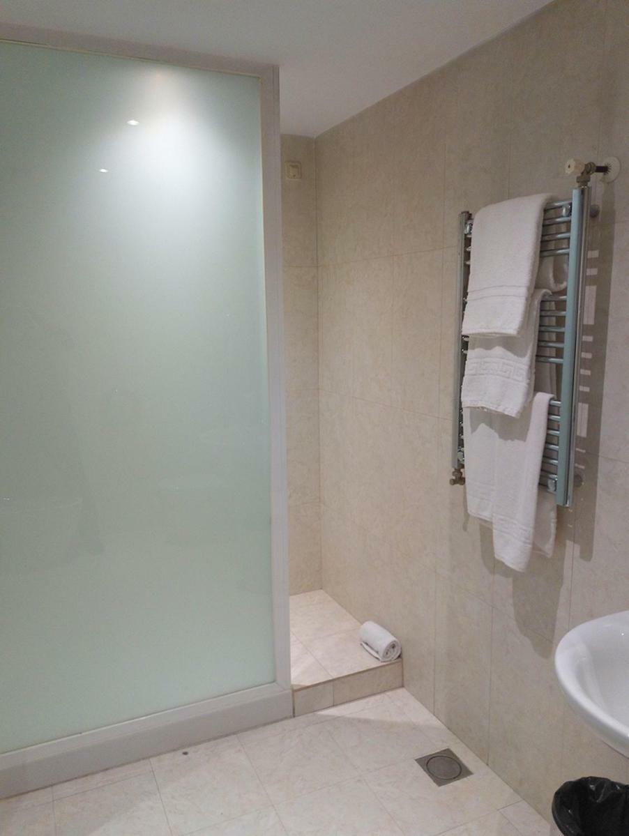 Hotel Fabrik Humanes de Madrid Ngoại thất bức ảnh