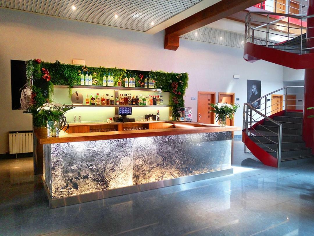 Hotel Fabrik Humanes de Madrid Ngoại thất bức ảnh