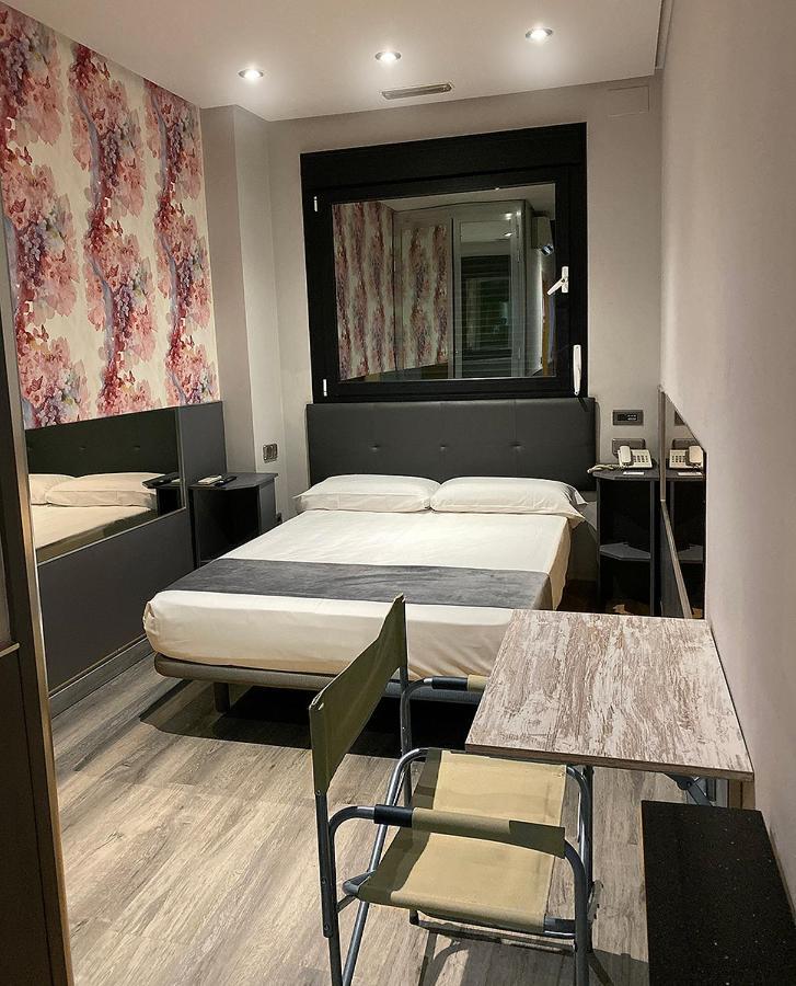 Hotel Fabrik Humanes de Madrid Ngoại thất bức ảnh